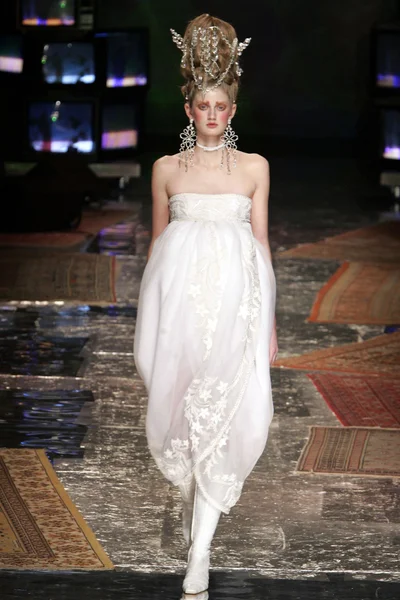 Look 33